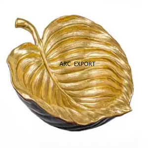 Plateau de service alimentaire en métal doré de qualité supérieure Vaisselle événementielle Plateau de service pour snacks et desserts Design standard Grand plateau en or - Product Image 3