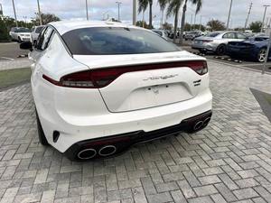 Perfectamente 2022 Kia Stinger GT-Line - Product Image 4