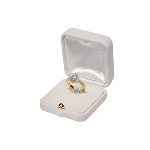 Boîte organisatrice de bijoux carrée verte italienne pour bagues, élégante solution de rangement pour la Saint-Valentin - yongda LBI-01R - Product Image 1