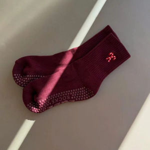 Chaussettes de sport antidérapantes en coton extensible respirant confortables pour le yoga, le pilates, la remise en forme, tendance, pour l'entraînement en salle - Product Image 2