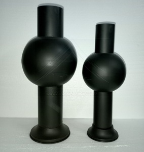 Florero de hierro de metal minimalista moderno con una superficie pulida elegante y detalles geométricos hechos a mano para un toque refinado - Product Image 3