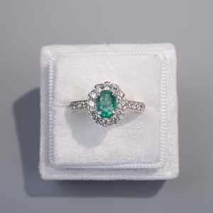 Anillo de compromiso clásico de Plata de Ley 925 de lujo para mujer Diamante de corte ovalado de lujo para boda y fiesta Lab Grown - Product Image 3