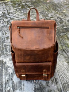 Vente en gros de sacs à dos en cuir véritable personnalisés sac à dos pour ordinateur portable nouveau design classique randonnée fermeture à glissière collège voyage sac à dos - Product Image 6