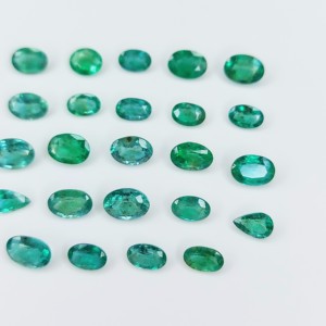 100% Natural de calidad fina 6x4-5x7mm forma de pera ovalada verde vivo esmeralda de Zambia piedras preciosas sueltas para la fabricación de joyas al mejor precio - Product Image 2