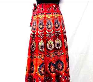 กระโปรงผ้าซาตินแบบดั้งเดิมสำหรับผู้หญิงมีสไตล์ปักลายผ้าซาตินเอวยางยืดยาว - Product Image 1