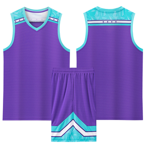 Ensembles d'uniformes de basket-ball réversibles personnalisés Vêtements de sport d'été respirants en polyester 100% grande taille imprimés par transfert de chaleur - Product Image 1