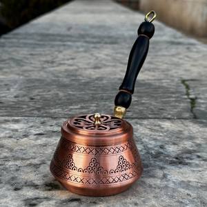 Quemador de Incienso Bakhoor de Cobre Hecho a Mano con Mango de Madera, Quemador de Carbón de Oud Árabe, Decoración Tradicional para el Hogar y Regalos - Product Image 1