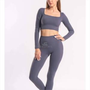 Nuevo conjunto de ropa deportiva de cintura alta de alta calidad con cuello cuadrado a la moda para mujer, conjunto de gimnasio transpirable de manga completa para mujer - Product Image 2