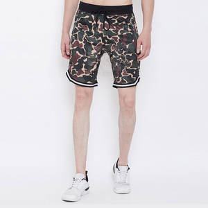 Pantalones cortos de malla cómodos ligeros y transpirables Pantalones cortos de malla de diseño de logotipo personalizado de color sólido para hombres - Product Image 1