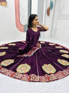 Tenue de festival coton Lehenga Choli pour femmes travail manuel Gamathi traditionnel grand Flair avec bordure en dentelle Dupatta entièrement cousu - Product Image 6