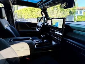 GMC Hummer EV SUV Edición 1 2024, Motor Único Delantero, Motores Traseros Dobles - Product Image 5