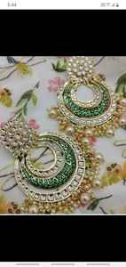 Boucles d'oreilles pendantes Statement plaquées or avec perles en cristal et strass, design géométrique ethnique, base métallique durable pour - Product Image 3