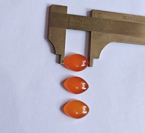 Rubis naturel pierre précieuse en vrac 7X14MM Forme octogonale faite à la main Cabochon Certifié IGI pour la fabrication de bijoux - Product Image 6