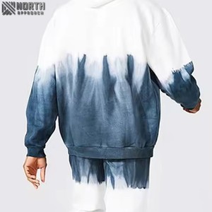 Conjunto de chándal con capucha liso y hombros caídos informal al por mayor, Conjunto de camiseta corta de dos piezas de invierno con logotipo personalizado para hombre, conjunto de chándal de fútbol - Product Image 5