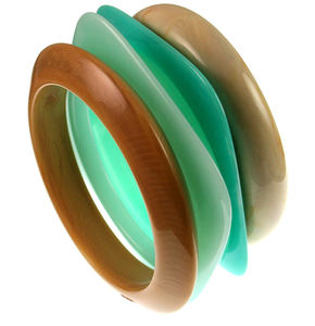 Bracelets ArtisanVibe en résine légère et durable de qualité supérieure pour femmes – Design personnalisé tendance et confortable à porter - Product Image 1