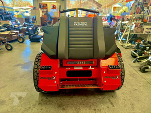 Tondeuse autoportée à braquage zéro Bad Boyy Revolt X 2026 de 61 pouces, 38,5 CV, moteur Kawasaki FX1000V EFI, usage commercial, pneus Michelin, hydraulique - Product Image 2