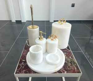 Ensemble d'accessoires de salle de bain écologiques en résine aspect marbre, style ange, pour la maison et l'hôtel, fabriqué en Inde - Product Image 5