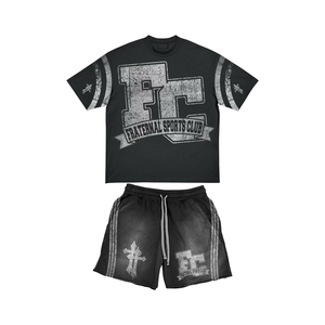 Ropa Diseño de logotipo personalizado Traje de verano de dos piezas para hombre Conjunto corto de dos piezas Pantalones cortos desgastados con lavado ácido y conjunto de camisa para hombres - Product Image 1