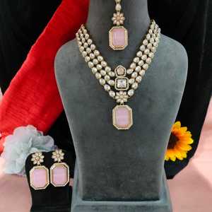 Latest Design Kundan Layered Necklace <b>Set</b> With Maang Tikka For Women Fine Detailing Rich Ethnic Appeal Ideal For Festive Events - Product Image 1