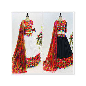 Venta al por mayor de calidad superior Navratri especial puro algodón Gamthi trabajo Lehenga Choli con espejo trabajo a bajo precio - Product Image 1
