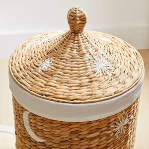 Panier en jacinthe d'eau avec couvercles, panier de rangement brodé avec doublure en lin, fait à la main - Product Image 4