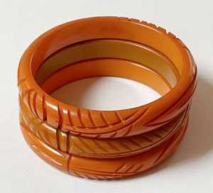 "Craft Valley Bracelets en résine et bois de style canadien faits à la main, cadeau de bijoux de mode multicolores pour elle - Product Image 1