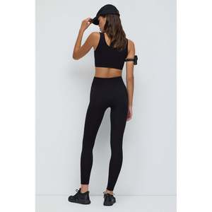 Leggings de sport noirs sans couture à taille haute Mega Merchant, style décontracté, tissu extensible, matière en mousseline, longue tenue - Product Image 6