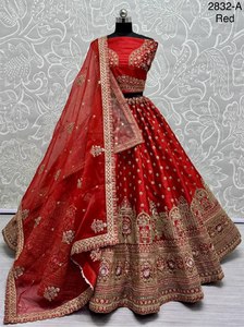 Diseñador Nupcial Lehenga Choli Con Doble Dupatta - Product Image 2