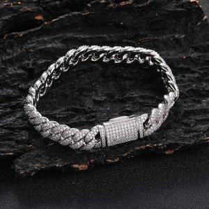 Bracelet en diamant de qualité supérieure, bijoux de mode modernes pour les mariages et les célébrations, disponible au prix d'usine - Product Image 4