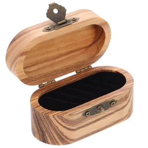 High Quality Wooden Guitar Picks <b>Box</b> with Lid Smooth Finished Solid Wood Plectrum Holder for Guitar Accessories - Product Image 5
