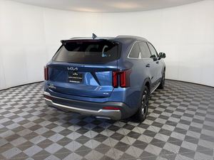 Kia Sorento hybride SX Prestige AWD 2025 bleue abordable, voiture d'occasion avec toit ouvrant, démarrage à distance, sièges en cuir, troisième rangée de sièges - Product Image 2