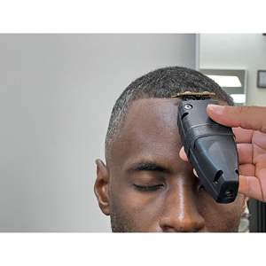 Tondeuse à barbe électrique sans fil professionnelle au lithium-ion, étanche IPX7, lame en acier inoxydable avec support de charge, noir - Product Image 6