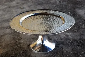 Exhibidor de Pasteles de Hierro Reutilizable con Textura Martillada y Fácil Montaje para Servicios de Catering y Servicio de Alimentos a Precio de Exportación - Product Image 2
