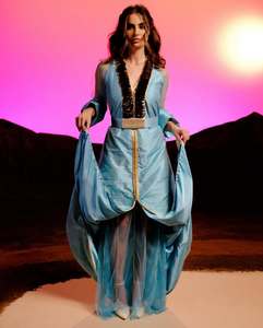 Robe musulmane traditionnelle en noir et bleu ciel Style décontracté à la mode avec broderie en tissu de velours satiné élégant - Product Image 3