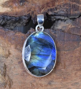 Pendentif en argent sterling 925 avec labradorite bleue, bijoux en pierres précieuses faits à la main, cadeau élégant pour femmes - Product Image 5