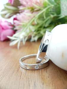 Bijoux fins 10K or jaune massif rond trois pierres diamant bague de fiançailles 2.5 CT blanc Moissanite ensemble de mariage bague - Product Image 5