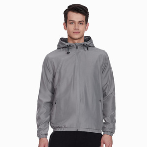 Veste de pluie coupe-vent de meilleure qualité pour hommes Manteau de pluie extérieur résistant à l'eau avec fermeture à glissière de couleur grise et à manches longues - Product Image 1
