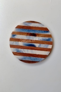 Ensemble de sous-verres époxy en résine d'acacia carré classique au design antique Vaisselle de cuisine écologique et personnalisable pour la maison - Product Image 4