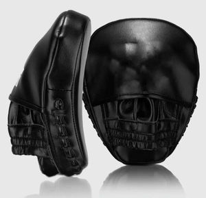 Mitaines de frappe et coussinets de frappe personnalisés pour la boxe, le MMA, le kickboxing, la boxe thaïlandaise, entraînement, fabriqués au Pakistan, à vendre, coussinets en cuir - Product Image 3