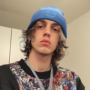 Gorro de punto personalizado de moda Premium, gorros de punto cálidos al por mayor, gorro de invierno, gorros con logotipo bordado para tiendas de marcas - Product Image 1