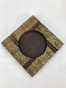 Cendrier en bois artistique pour les amateurs de décoration magnifiquement conçu pour mélanger la fonctionnalité et l'attrait décoratif - Product Image 5