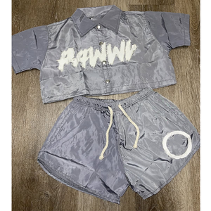 Conjunto de chaqueta y pantalones cortos con cremallera para hombre, chándal personalizado de nailon y poliéster con retazos de bloque de color para hombre al por mayor - Product Image 5