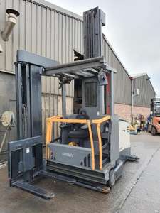 Carretillas elevadoras de camiones con torreta de alcance oscilante Man-Up de bajo costo a la venta - Product Image 2