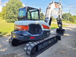 Mini-excavatrice compacte sur chenilles de 8 tonnes avec moteur Doosan 12 kW, puissance de creusement élevée pour la construction, l'agriculture et l'aménagement paysager - Product Image 3