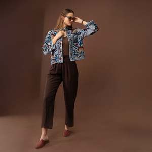 Manteau de veste de banlieue décontracté pour femmes nouveau tissu de toile de coton imprimé automne et hiver polyvalent bouton décoration méthode tissée - Product Image 3