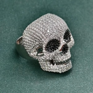 Bague crâne hip hop Bague diamant Moissanite - Product Image 2