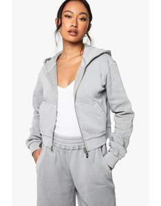 Sudadera con capucha oversize de la marca Distress DSGND para mujer, transpirable, estilo jogging, con bordado, corte holgado y cuello con capucha. - Product Image 3