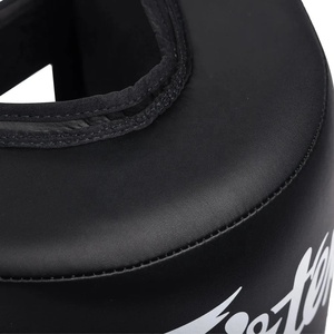 Almohadillas Curvas Profesionales para Entrenamiento de Patadas, Almohadillas para Antebrazos, Duraderas, de Cuero PU, Ligeras, Par, para Entrenamiento y Práctica en el Gimnasio - Product Image 4
