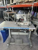 Machine à coudre à point de recouvrement à trois aiguilles et cinq fils PEGASUS CW600 d'occasion
