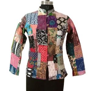 Chaqueta Multi Patchwork de algodón con estampado de bloques, chaquetas de invierno para mujeres indias hechas a mano hermosas, ropa de estilo bohemio para mujeres - Product Image 1
